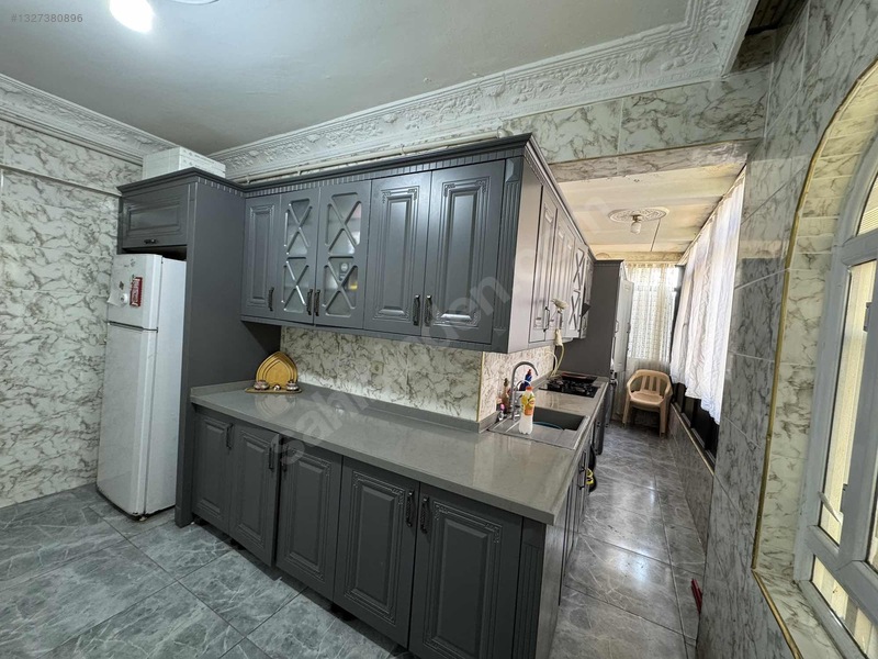 Cennet Gyo'dan Satılık 4+1 Merkezi Konumda Daire — fotoğraf 3
