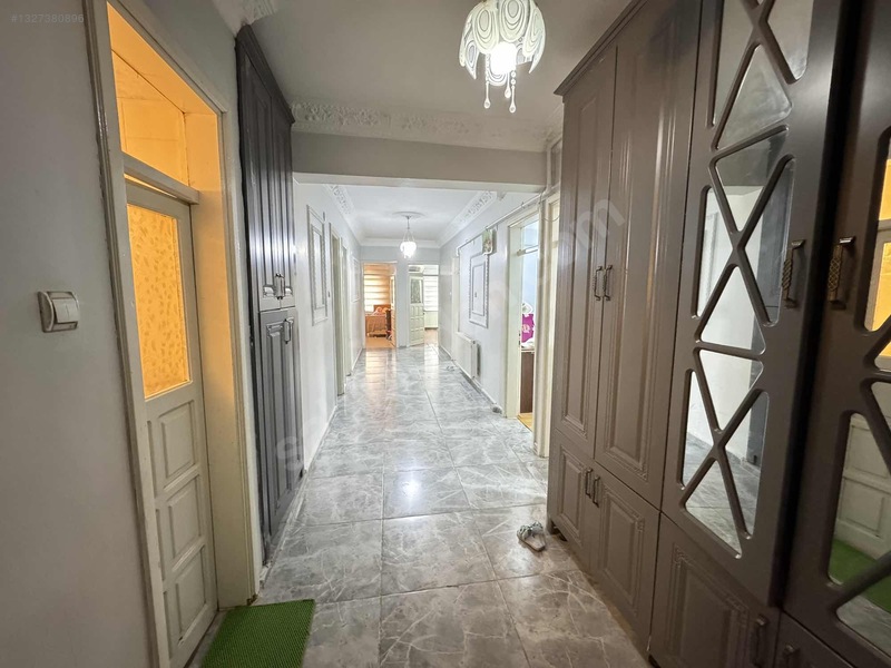 Cennet Gyo'dan Satılık 4+1 Merkezi Konumda Daire — fotoğraf 7