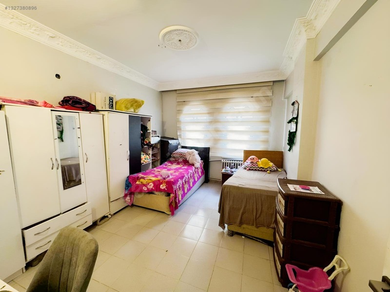 Cennet Gyo'dan Satılık 4+1 Merkezi Konumda Daire — fotoğraf 15