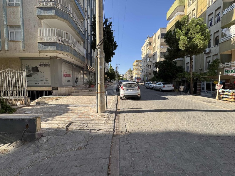 Cennet Gyo'dan Satılık 4+1 Merkezi Konumda Daire — fotoğraf 35