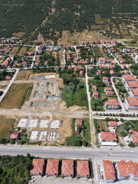 Erden Emlaktan Ucuzlukta Villa Ve 20 Adet 2+1'lik Satılık Arsa — fotoğraf 6