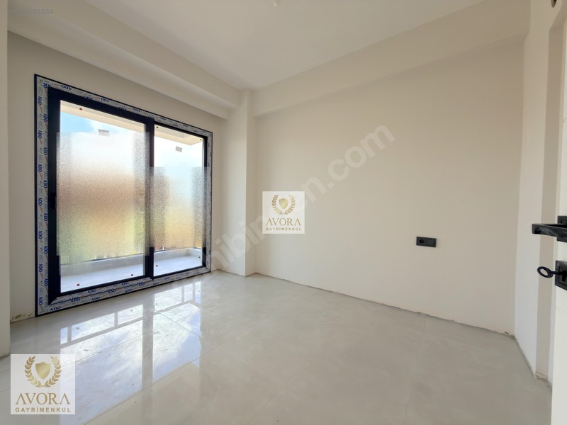 Avora'dan Gazioğlunda Kapalı Otoparklı Ve Asansörlü 2+1 Daire !! — fotoğraf 6