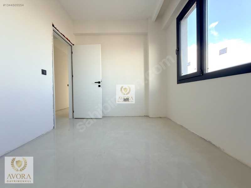 Avora'dan Gazioğlunda Kapalı Otoparklı Ve Asansörlü 2+1 Daire !! — fotoğraf 16