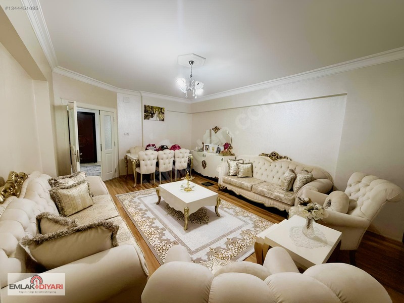 Emlak Diyarından Kütüphane Yanında 3+1 Ara Kat Satılık Daire — fotoğraf 3