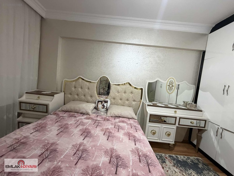 Emlak Diyarından Kütüphane Yanında 3+1 Ara Kat Satılık Daire — fotoğraf 23