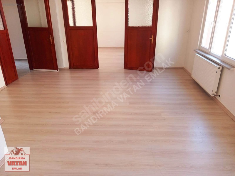 Bandırma Vatan Emlak'tan Atatürk Caddesine 100 Metre 3+1 Kiralık — fotoğraf 8