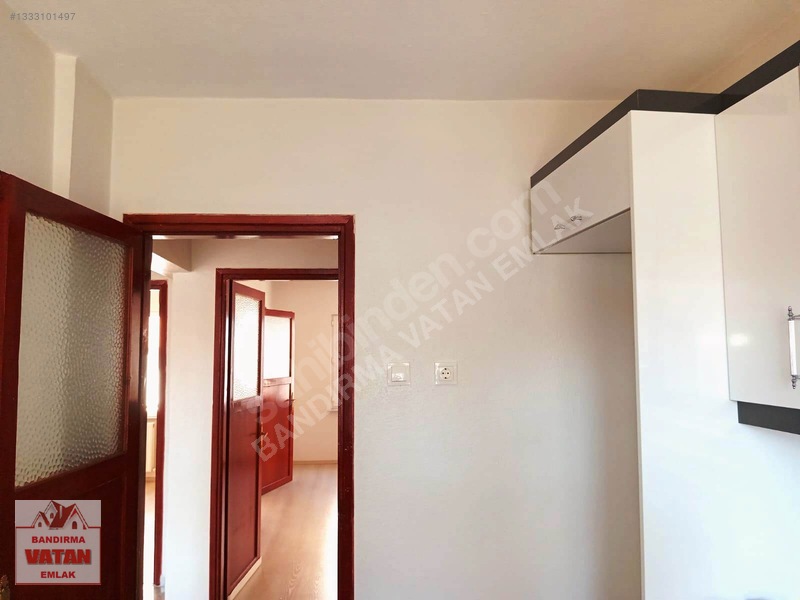 Bandırma Vatan Emlak'tan Atatürk Caddesine 100 Metre 3+1 Kiralık — fotoğraf 13