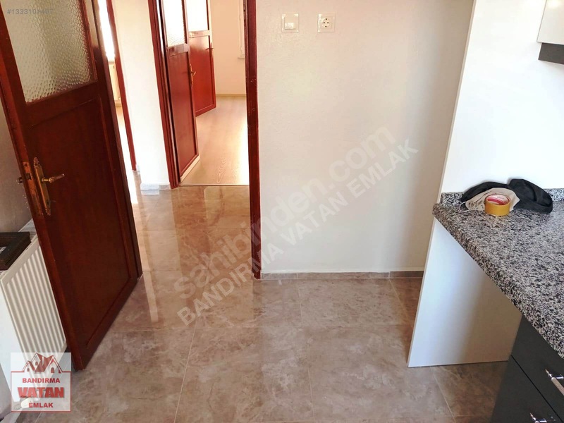 Bandırma Vatan Emlak'tan Atatürk Caddesine 100 Metre 3+1 Kiralık — fotoğraf 14