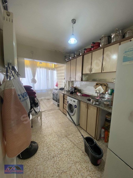Gazikentte Doğalgazlı 1+1 Caddeüstü Köşe Daire — fotoğraf 2