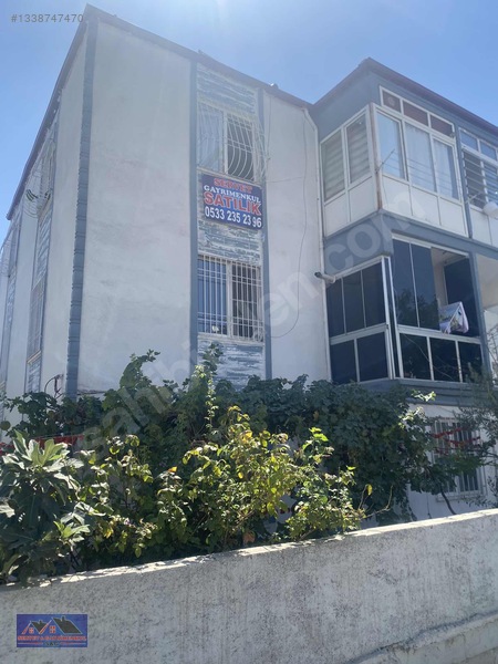 Gazikentte Doğalgazlı 1+1 Caddeüstü Köşe Daire — fotoğraf 6