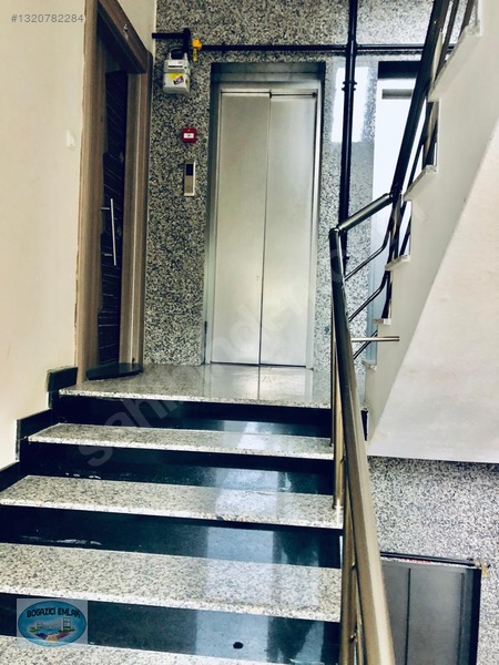 Pendik Hastane Metrosu Yanında Satılık 2+1 Geniş 2+1 Daire — fotoğraf 9