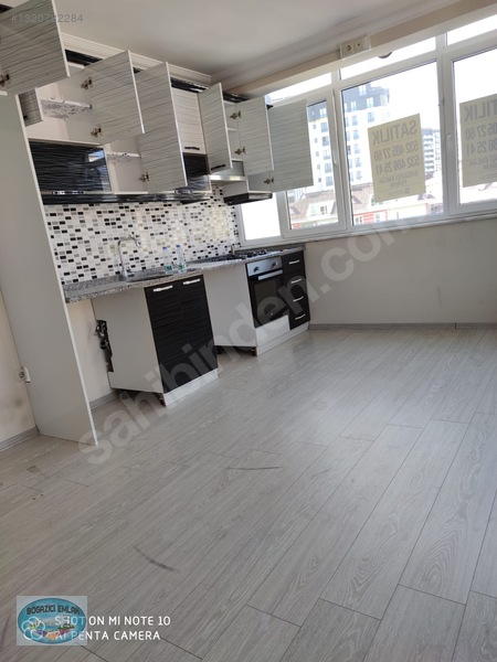 Pendik Hastane Metrosu Yanında Satılık 2+1 Geniş 2+1 Daire — fotoğraf 10