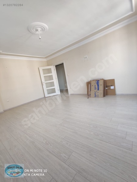 Pendik Hastane Metrosu Yanında Satılık 2+1 Geniş 2+1 Daire — fotoğraf 13