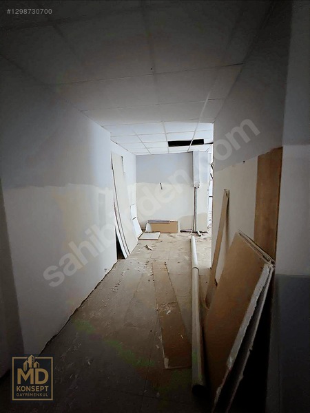 Yunus Emre Bulvarında Geniş 3 Katlı Dükkan — fotoğraf 8