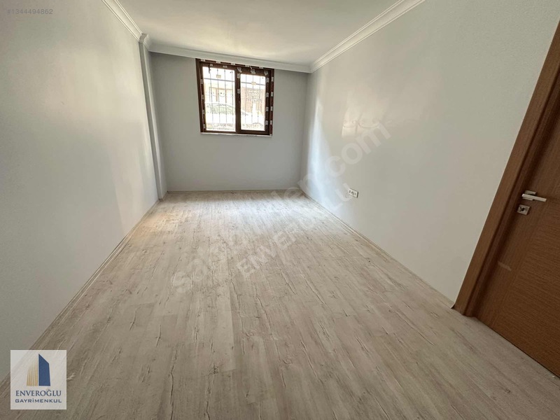 Huzurevi Metroya Yakın, Bahçe Katı 1+1 Daire — fotoğraf 3