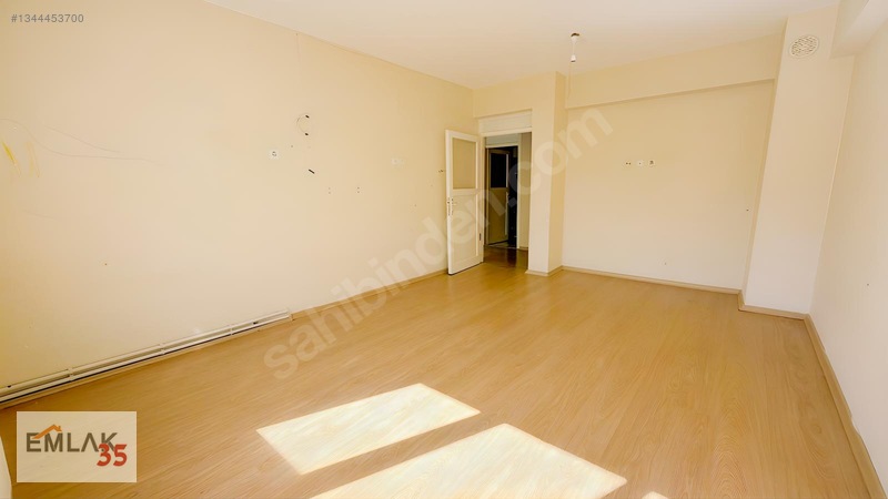 Emlak35'den Site İçerisin 3+1 Yatırımlık Satılık Daire — fotoğraf 4