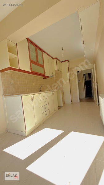 Emlak35'den Site İçerisin 3+1 Yatırımlık Satılık Daire — fotoğraf 7