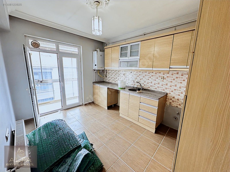Örme Sokak Üzerinde 105M² 2+1 Satılık Daire