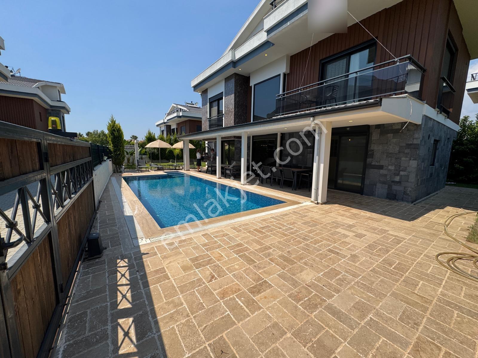 Fethiyede Denize Yürüme Mesafesinde Müstakil Eşyalı 4+1 Villa — fotoğraf 3