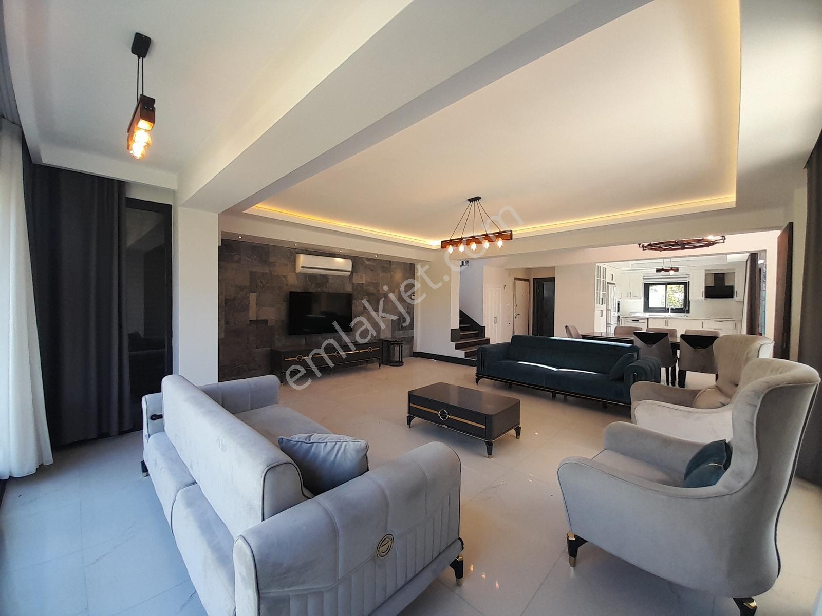 Fethiyede Denize Yürüme Mesafesinde Müstakil Eşyalı 4+1 Villa — fotoğraf 11