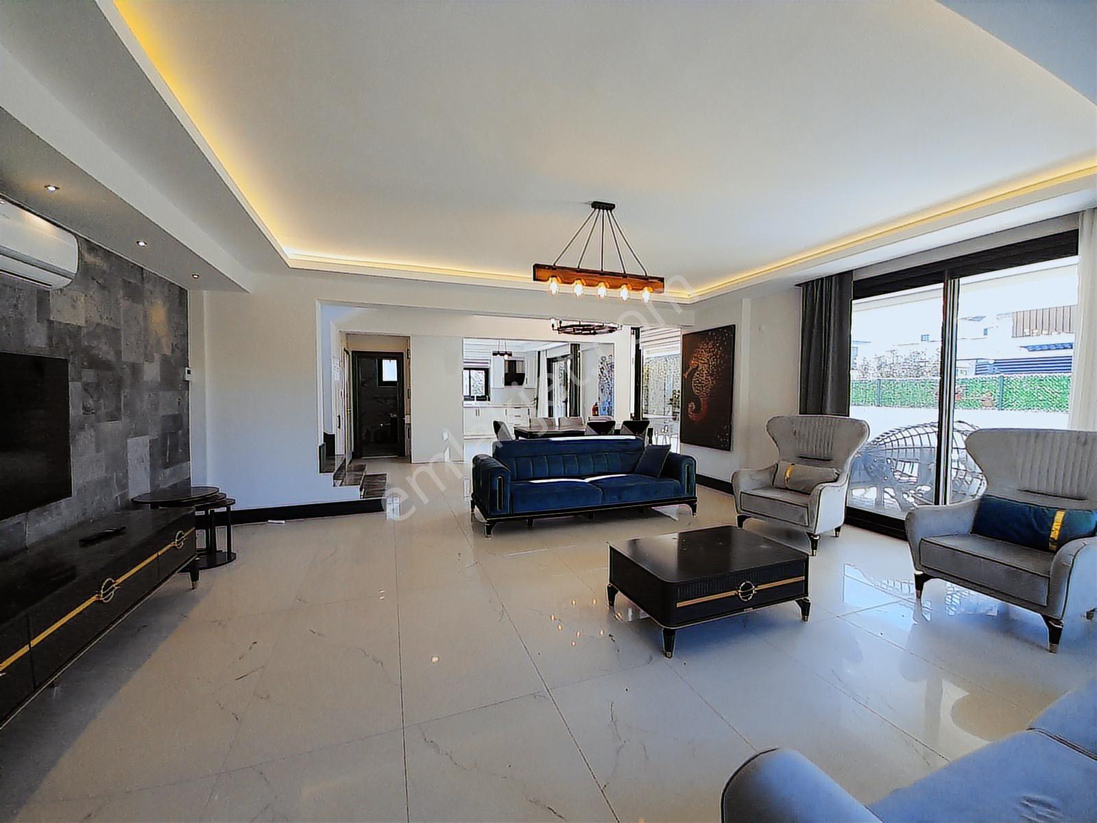 Fethiyede Denize Yürüme Mesafesinde Müstakil Eşyalı 4+1 Villa — fotoğraf 12