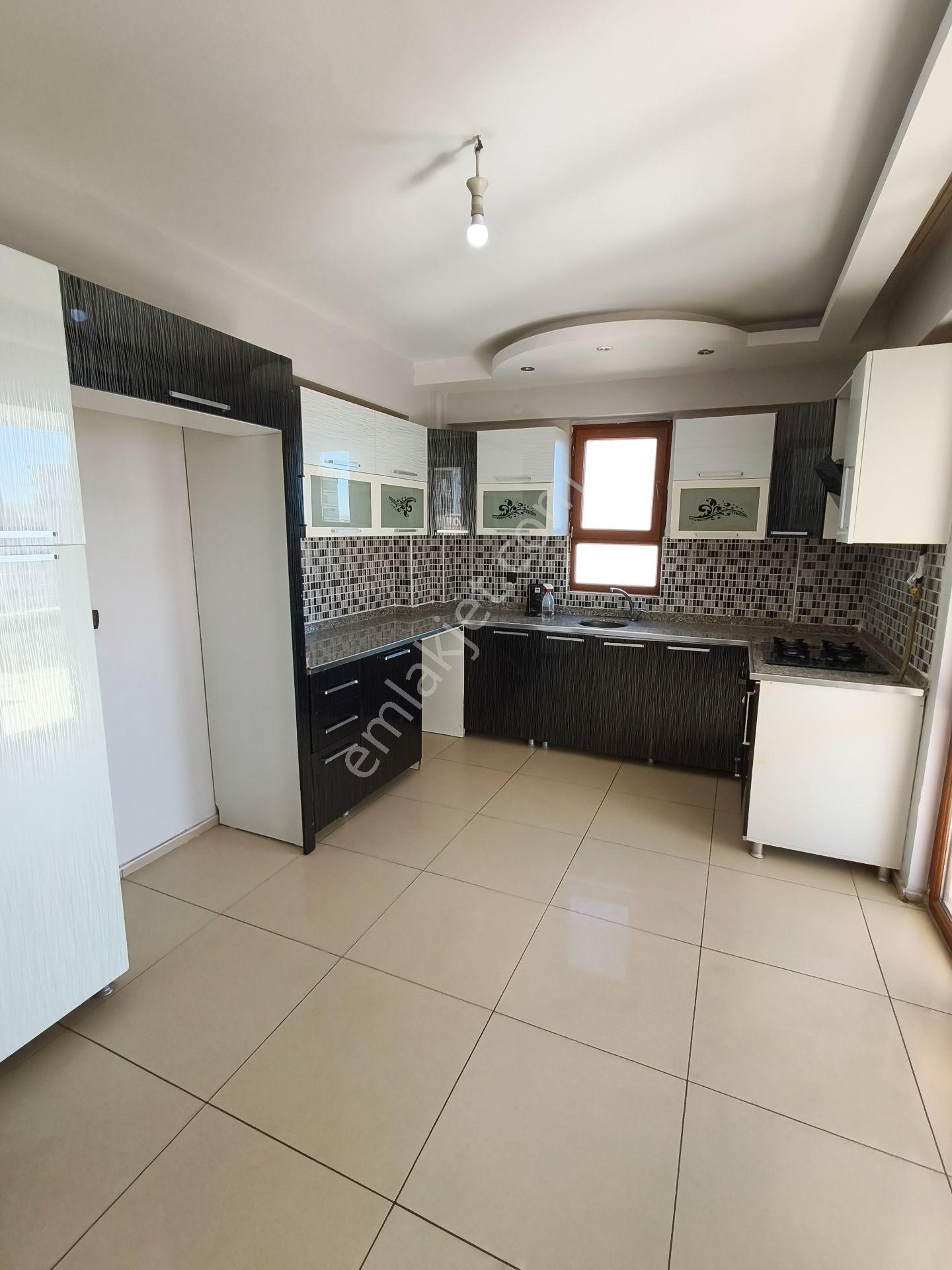 Otogar Civarı Orta Kat 3+1 Daire