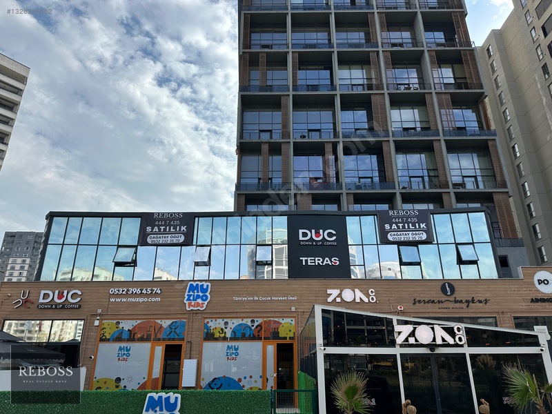 Reboss'tan 23 Nisan'da 360 M² Caddeye Cephe Satılık Dükkan 046-r — fotoğraf 7