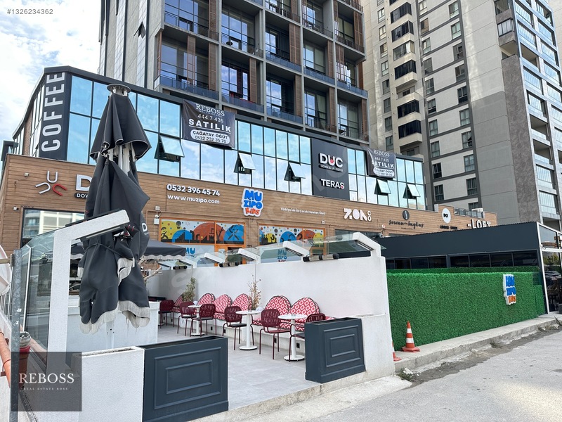 Reboss'tan 23 Nisan'da 360 M² Caddeye Cephe Satılık Dükkan 046-r — fotoğraf 8
