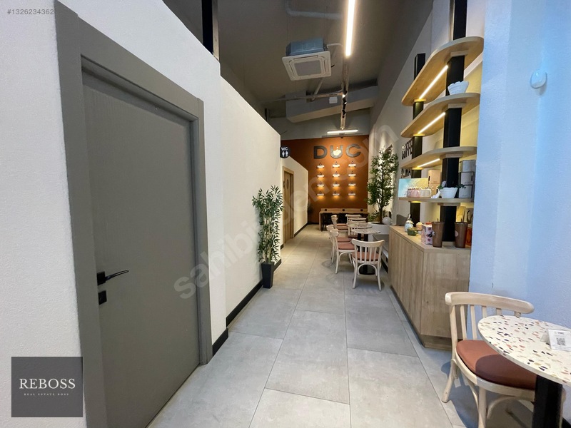 Reboss'tan 23 Nisan'da 360 M² Caddeye Cephe Satılık Dükkan 046-r — fotoğraf 20