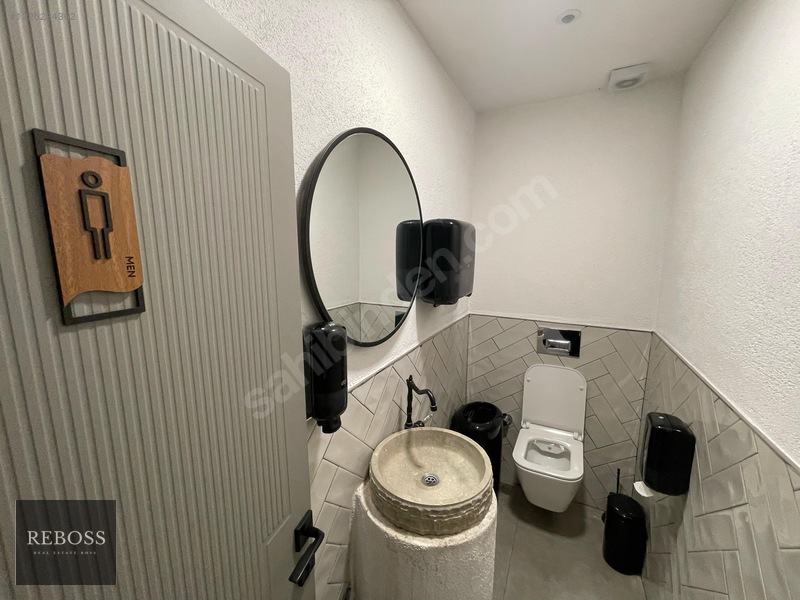 Reboss'tan 23 Nisan'da 360 M² Caddeye Cephe Satılık Dükkan 046-r — fotoğraf 23