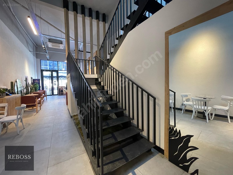 Reboss'tan 23 Nisan'da 360 M² Caddeye Cephe Satılık Dükkan 046-r — fotoğraf 25