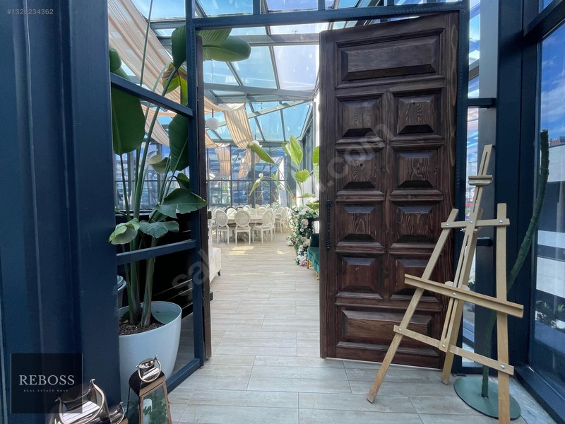 Reboss'tan 23 Nisan'da 360 M² Caddeye Cephe Satılık Dükkan 046-r — fotoğraf 26