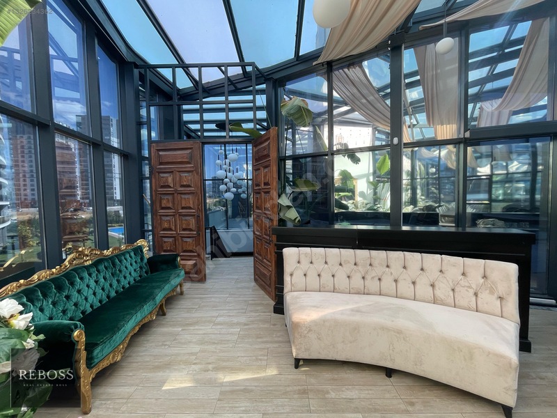 Reboss'tan 23 Nisan'da 360 M² Caddeye Cephe Satılık Dükkan 046-r — fotoğraf 27