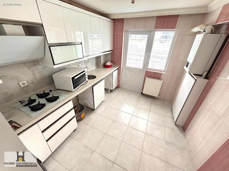 Hasibe Gayrimenkul Yeni Bayındır Cad Dibi Asansörlü 3+1 Daire — fotoğraf 3