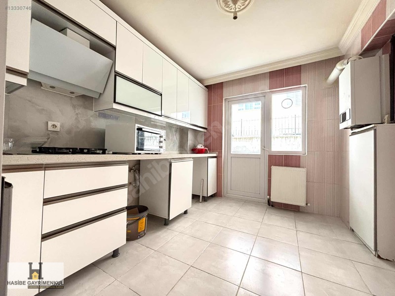 Hasibe Gayrimenkul Yeni Bayındır Cad Dibi Asansörlü 3+1 Daire — fotoğraf 4