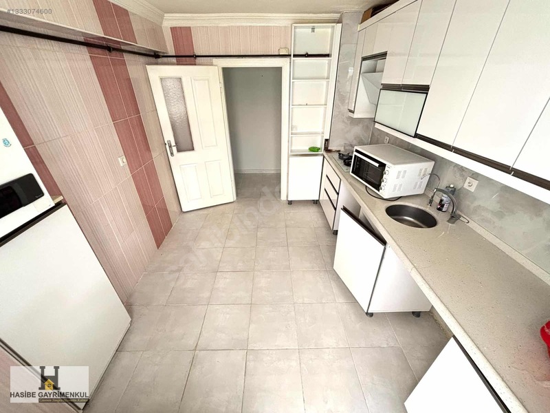 Hasibe Gayrimenkul Yeni Bayındır Cad Dibi Asansörlü 3+1 Daire — fotoğraf 5