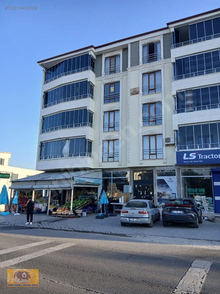Yazikonak Konak Mh Bingöl Yol Üstü 3 Kat