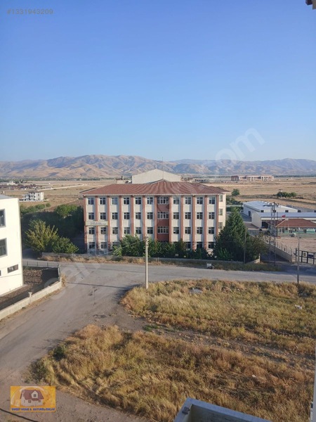 Yazikonak Konak Mh Bingöl Yol Üstü 3 Kat — fotoğraf 3