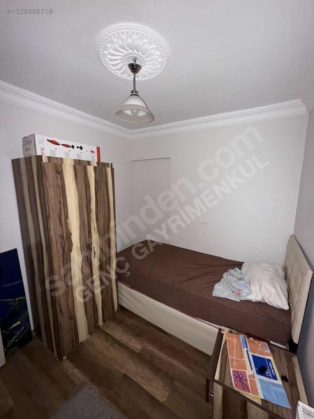 Genç Gayrimenkulden Üniversite Kızılay Karşısı Fırsat 2+1 Daire — fotoğraf 4