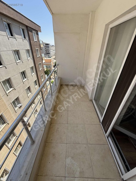 Genç Gayrimenkulden Üniversite Kızılay Karşısı Fırsat 2+1 Daire — fotoğraf 9
