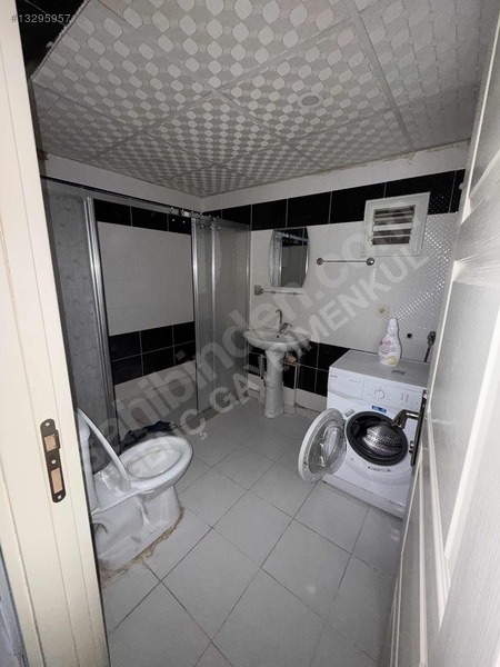 Genç Gayrimenkulden Üniversite Kızılay Karşısı Fırsat 2+1 Daire — fotoğraf 11