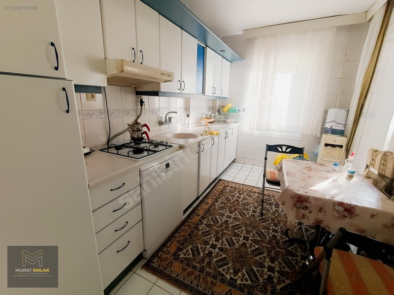 Murat Emlaktan Esentepe Sitesinde Satılık 3+1 Arakat Daire — fotoğraf 3