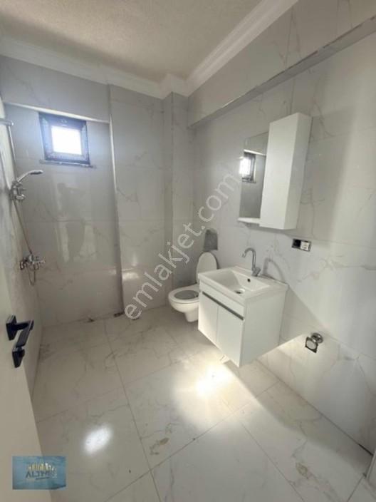 Koridorlu Orta Ve Üst Kat Satılık 1+1 Lüks Daireler — fotoğraf 8