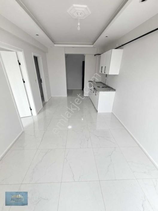 Koridorlu Orta Ve Üst Kat Satılık 1+1 Lüks Daireler — fotoğraf 11