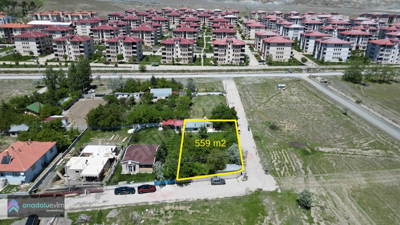 Geçit Mah. 559 M² 2 Kat %40 İmarlı Ev-Arsa
