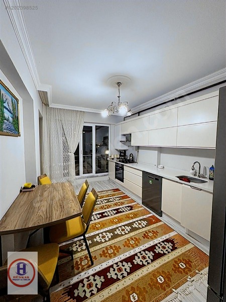 Göl Manzaralı Ful Eşyalı Lüks Daire (10 Ay Kiralık) — fotoğraf 2