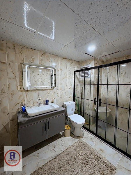 Göl Manzaralı Ful Eşyalı Lüks Daire (10 Ay Kiralık) — fotoğraf 11