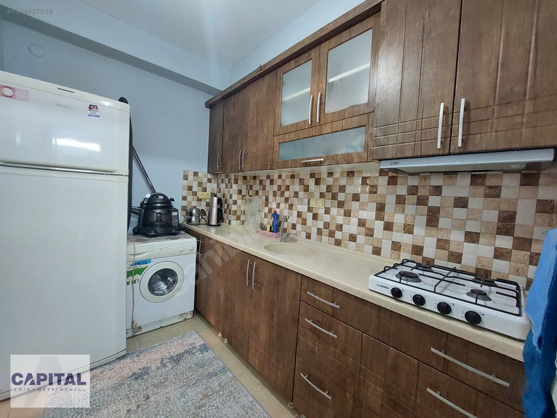Adliye Yakını Zemin Katta Kiralık Eşyalı 1 + 0 Daire — fotoğraf 5