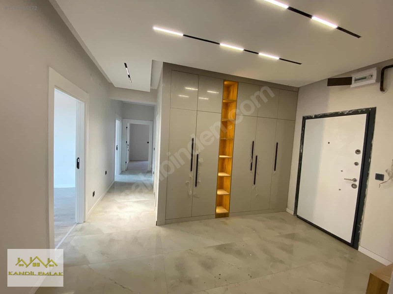 Kandil Emlaktan Eğri Köprü Mah.3+1 Lüx Kiralık Daire — fotoğraf 3