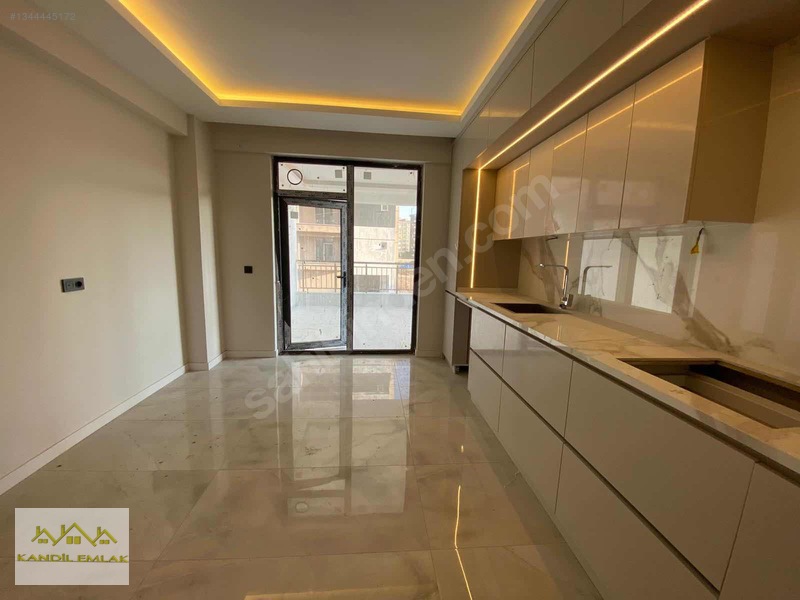 Kandil Emlaktan Eğri Köprü Mah.3+1 Lüx Kiralık Daire — fotoğraf 8
